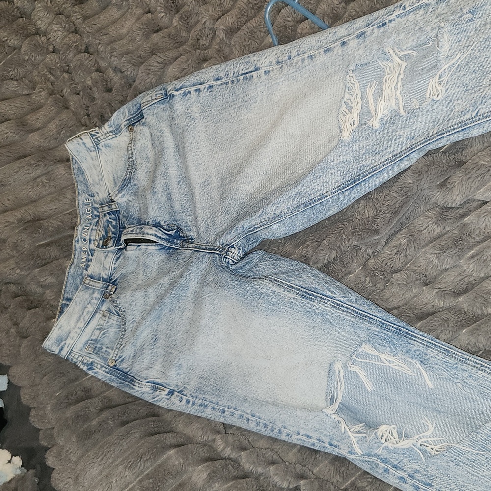 Selling jeans, great condition, ripped jeans